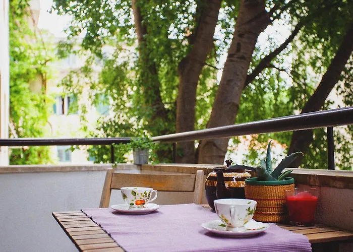 Tchaikovsky Hostel *