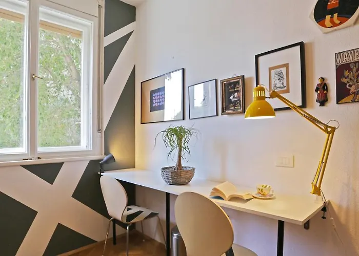 Tchaikovsky 旅馆 *